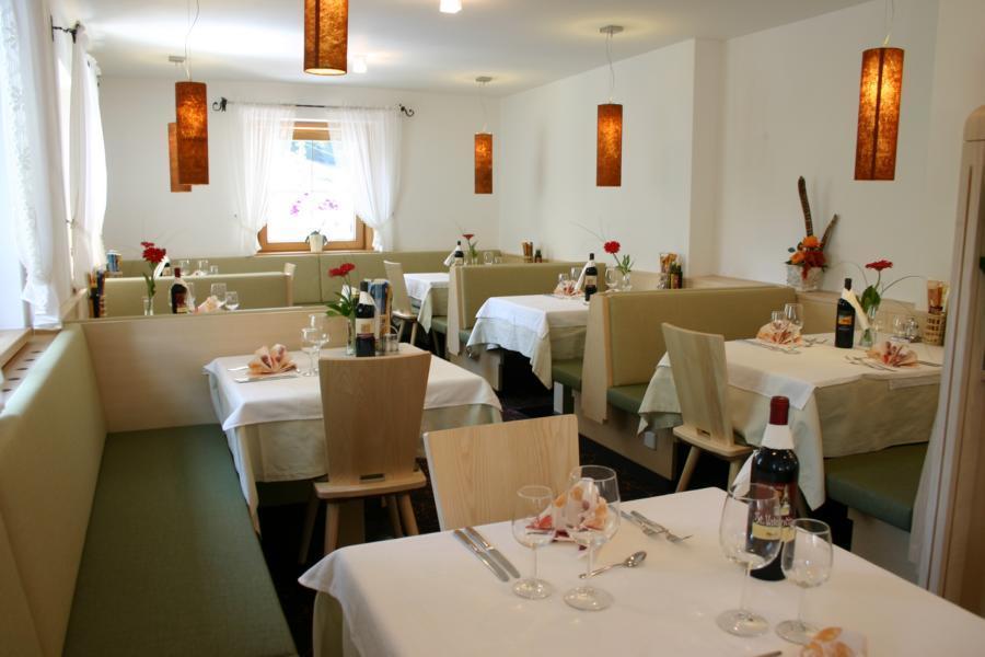 Hotel Mall Sankt Valentin auf der Haide Buitenkant foto